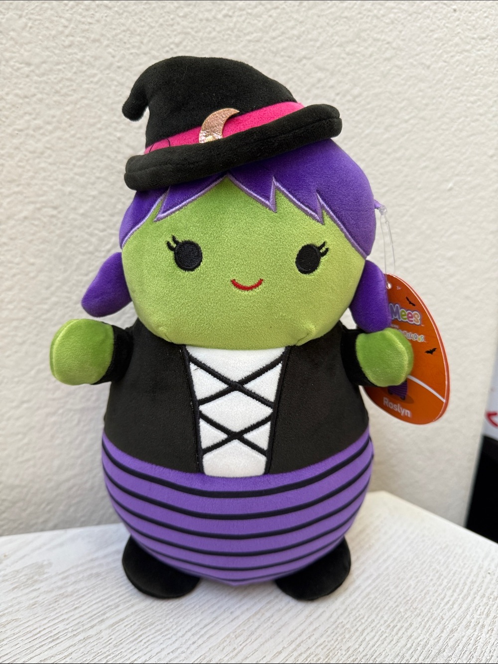 Squishmallows Hug Mees Roslyn the Green Witch 11 Inch Plush